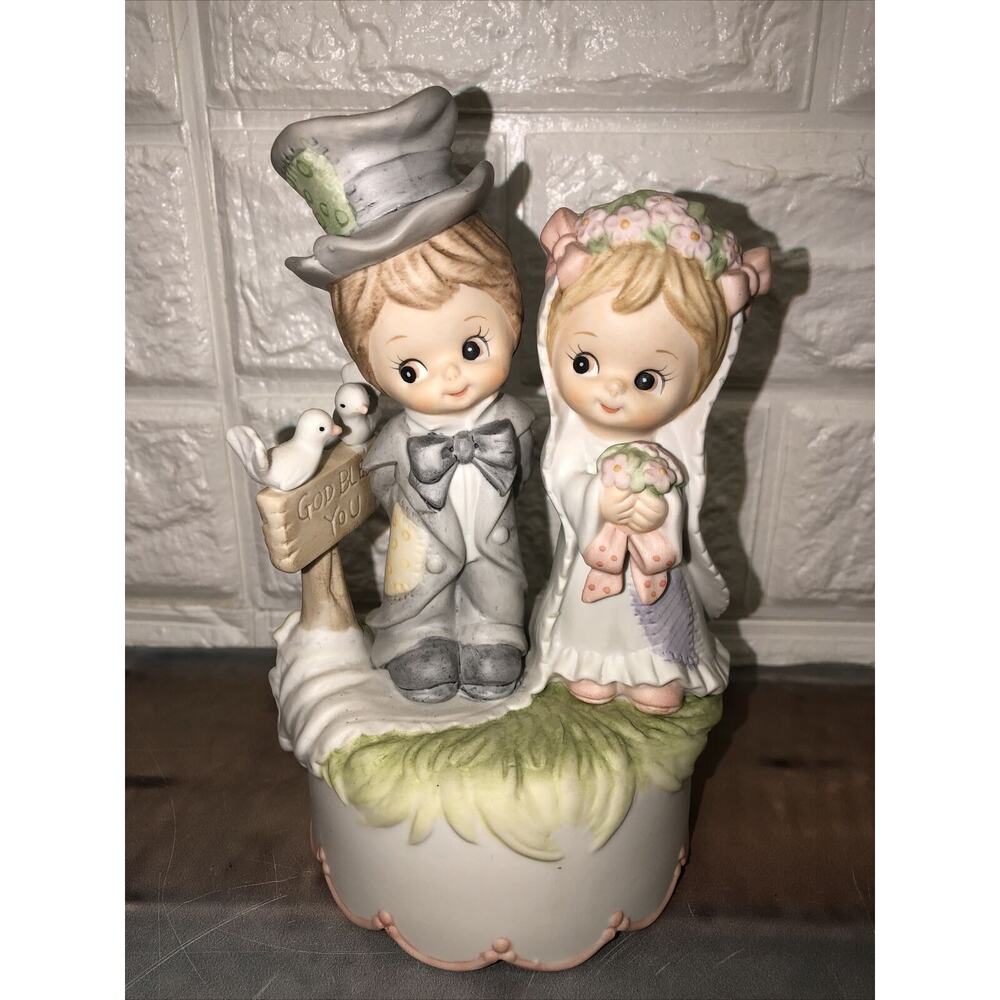 Musical LEFTON Heavenly Hobos Christopher Collection Bride & Groom Wedding 04634